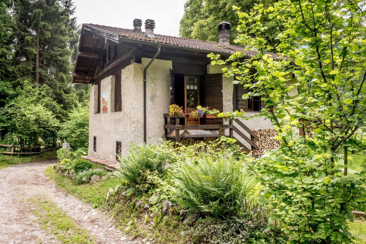 Вилла Chalet Silenthia Ленцумо-ди-Кончеи Экстерьер фото