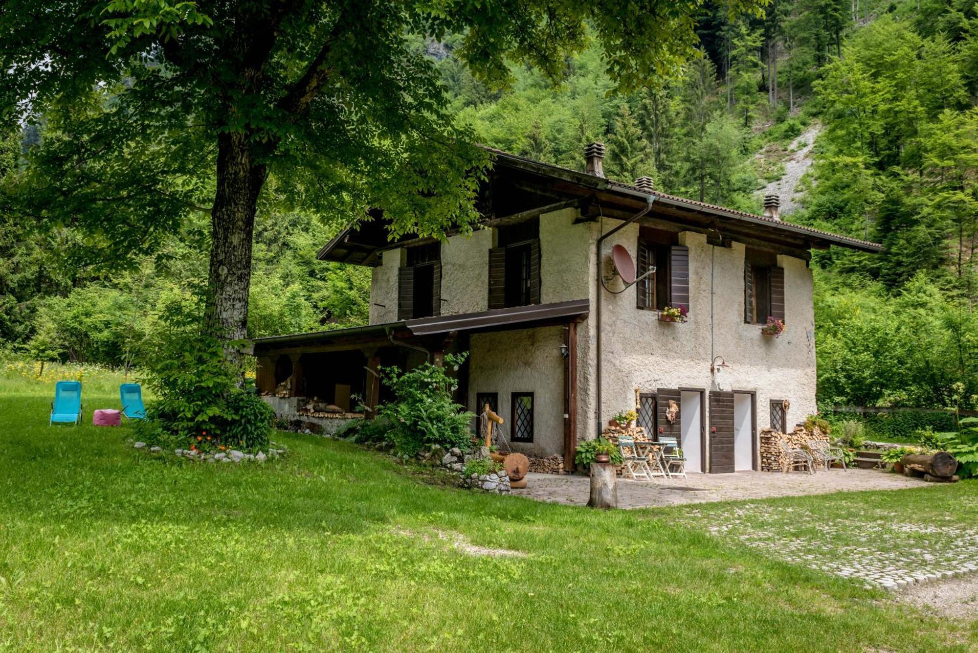 Вилла Chalet Silenthia Ленцумо-ди-Кончеи Экстерьер фото